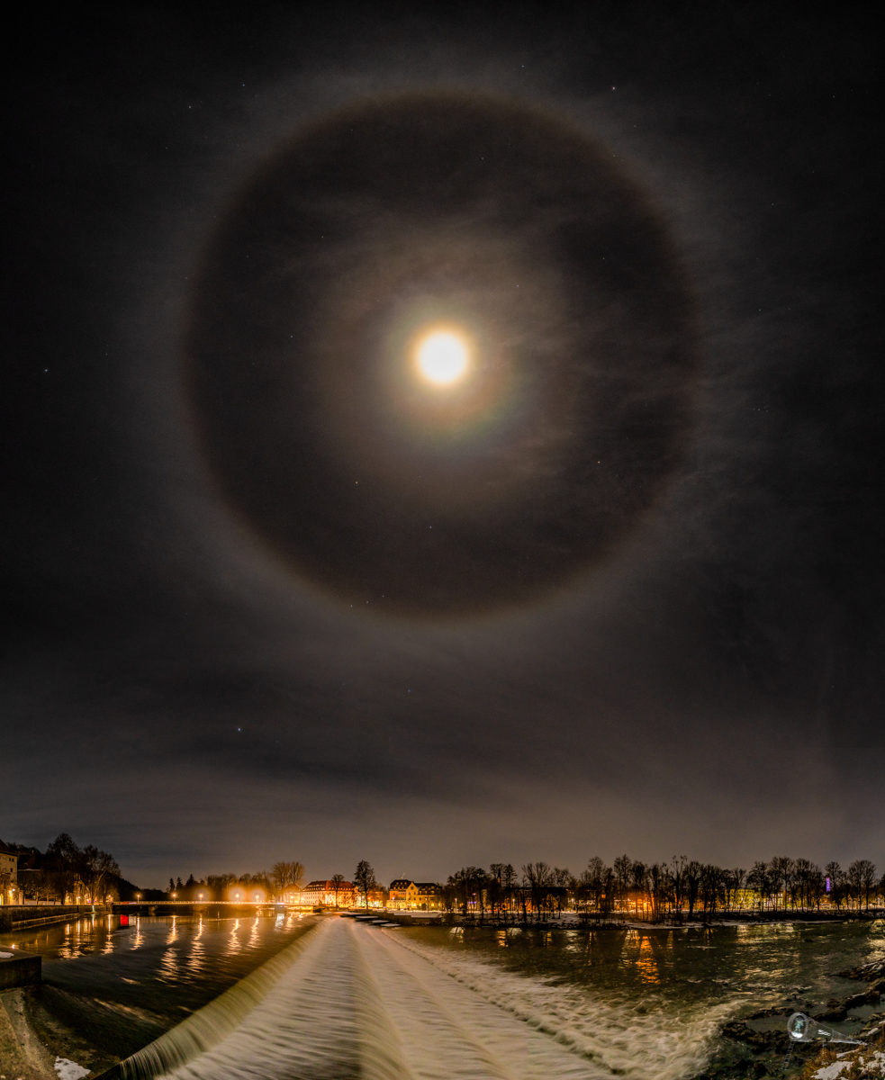 19-01-19-ll-mondhalo-5D4_3058-Pano-Bearbeitet.jpg