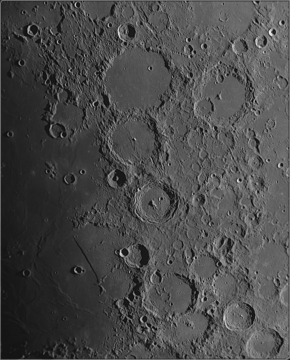 2021-02-20-1806_5-moon.jpg
