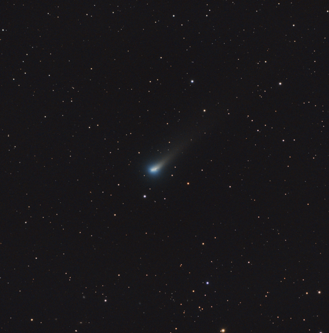 20211123_Comet_C_2021_A1_Leonard-RGB-session_1-NoSt_ColCal_Stretch_Crop_Lacerta72_432_ASI533MC...png