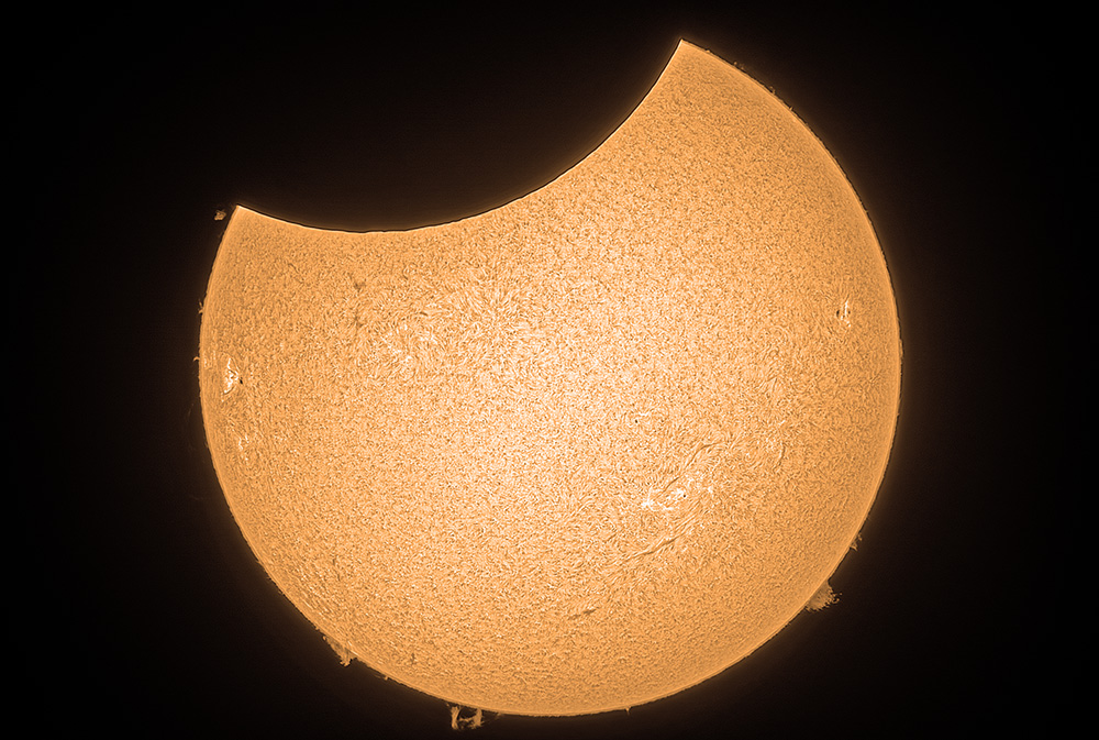 2022-10-25-0953_3-Sun_lapl5_ap23239_conv_1000.jpg