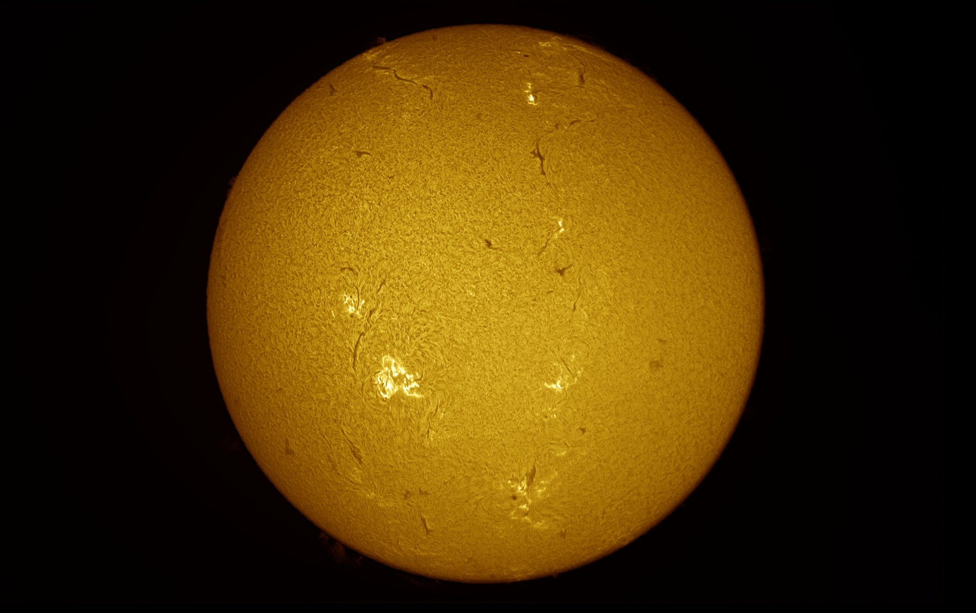 2023-09-26-1447_2-Sun_Planet_35_Sharp13_B27.0_C1.0_S1_N1_SUN.jpg
