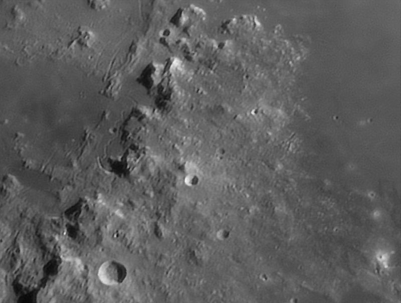 2024-04-17-1822_Moon_QHY_hadley-rille2.jpg