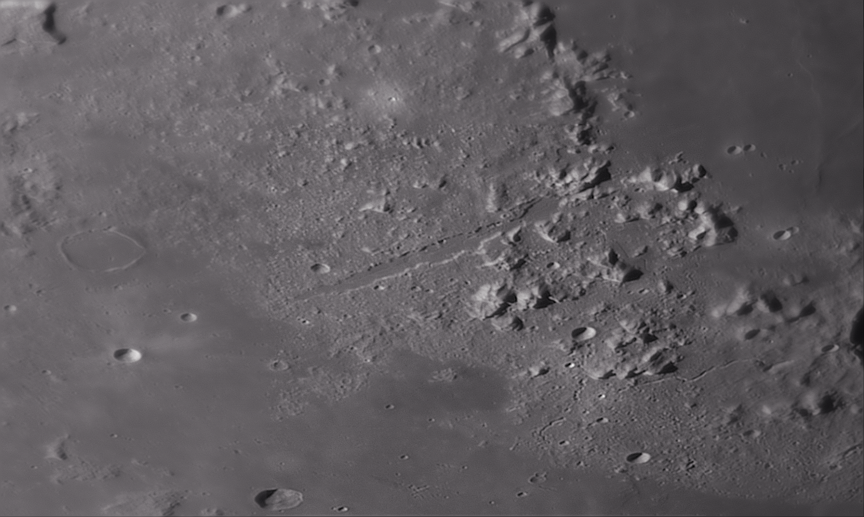 2025-02-07-195637-Moon-Bin1+28,8C_pss_gpp_WS.png