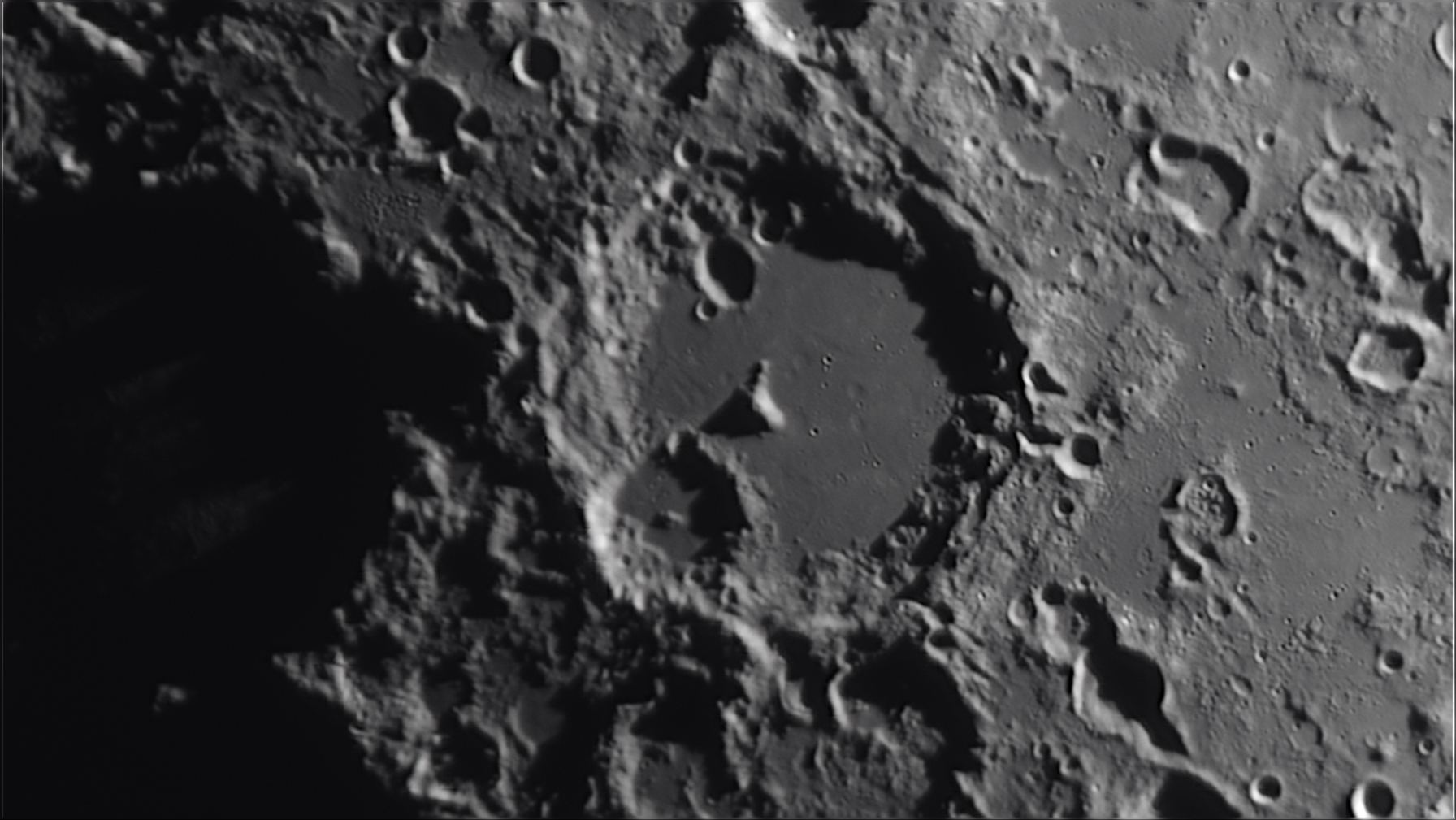 2025-04-05-212835-Moon-Bin1+30,1C_pss_WS.png
