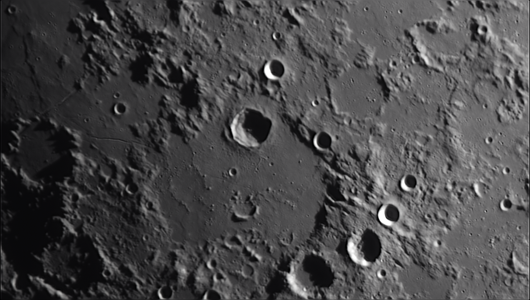 2025-04-05-213111-Moon-Bin1+30,2C_pss_WS.png