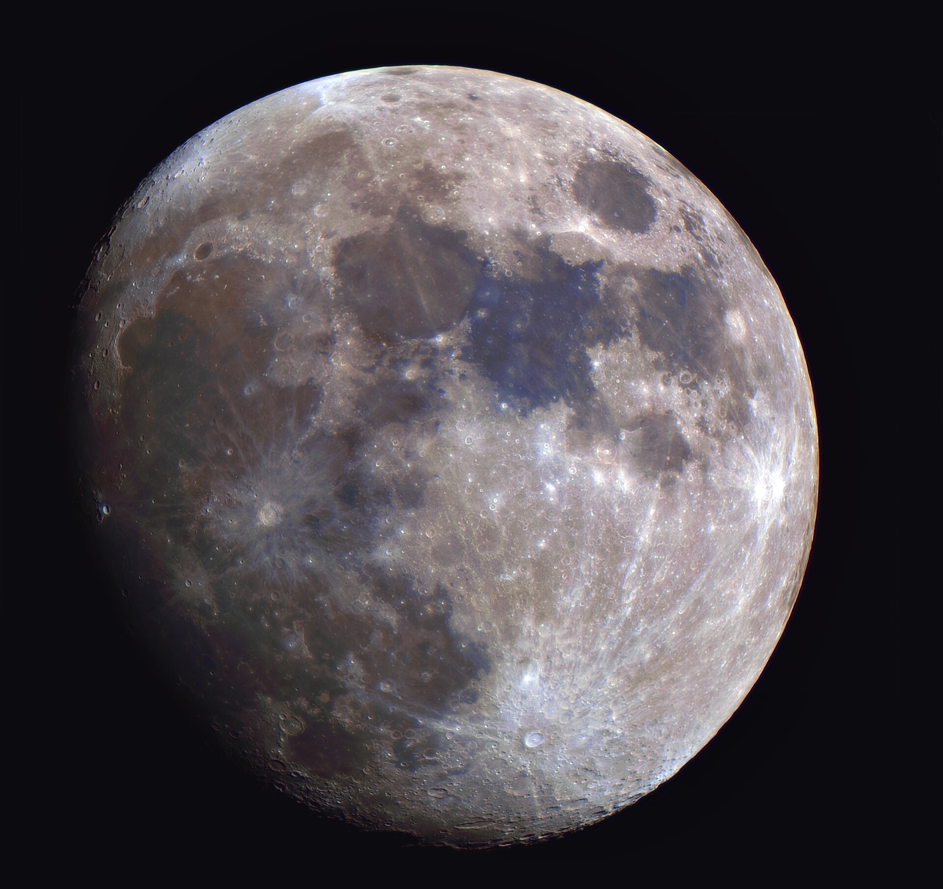 2025-05-09-1904_6-u-l-moon_lapl3_ap3038_3_stitch_5_neu.jpeg