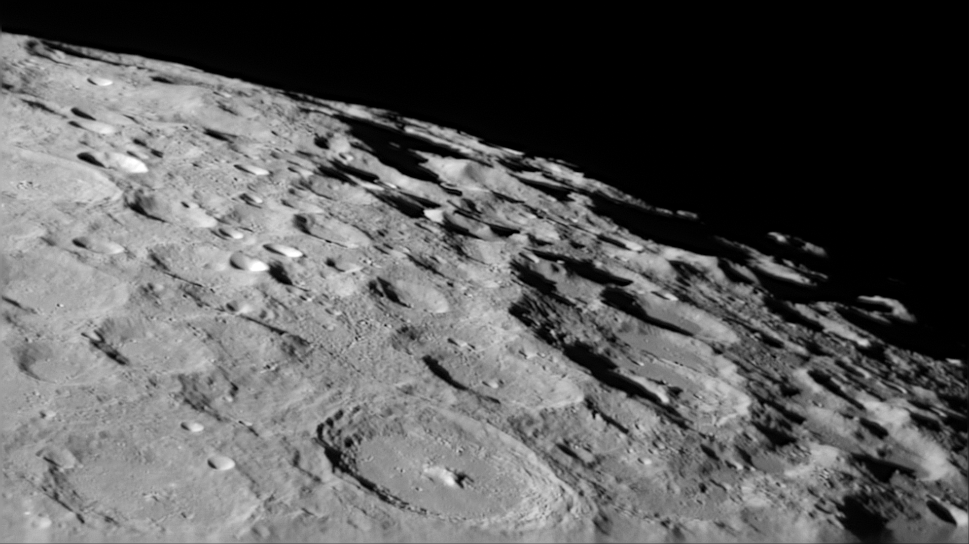 2025-12-01-211133-Moon-Bin1_PIPP_pss_gpp_WS.png