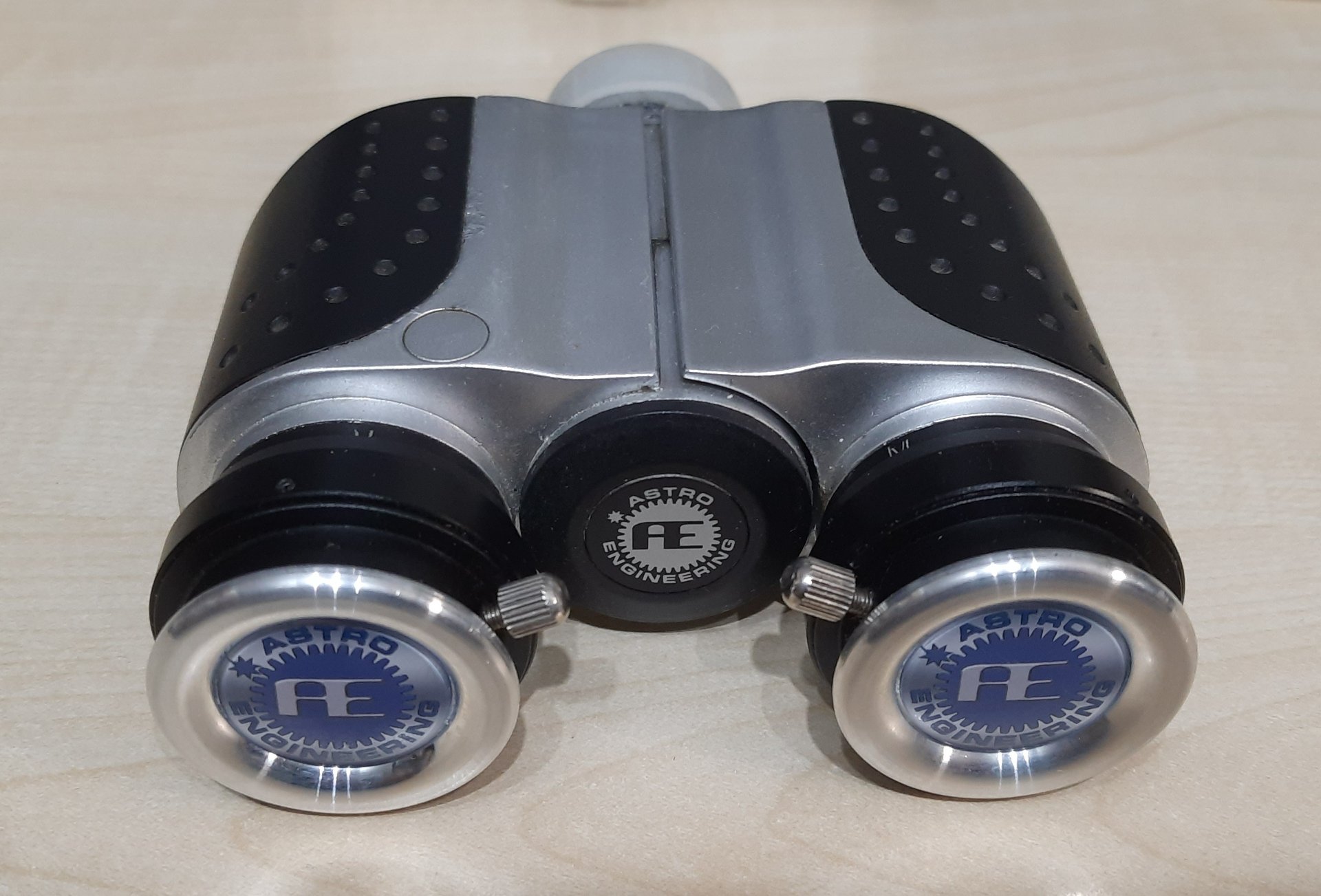 Archiv - Binokularansatz von Astro Engineering | Forum Astronomie.de