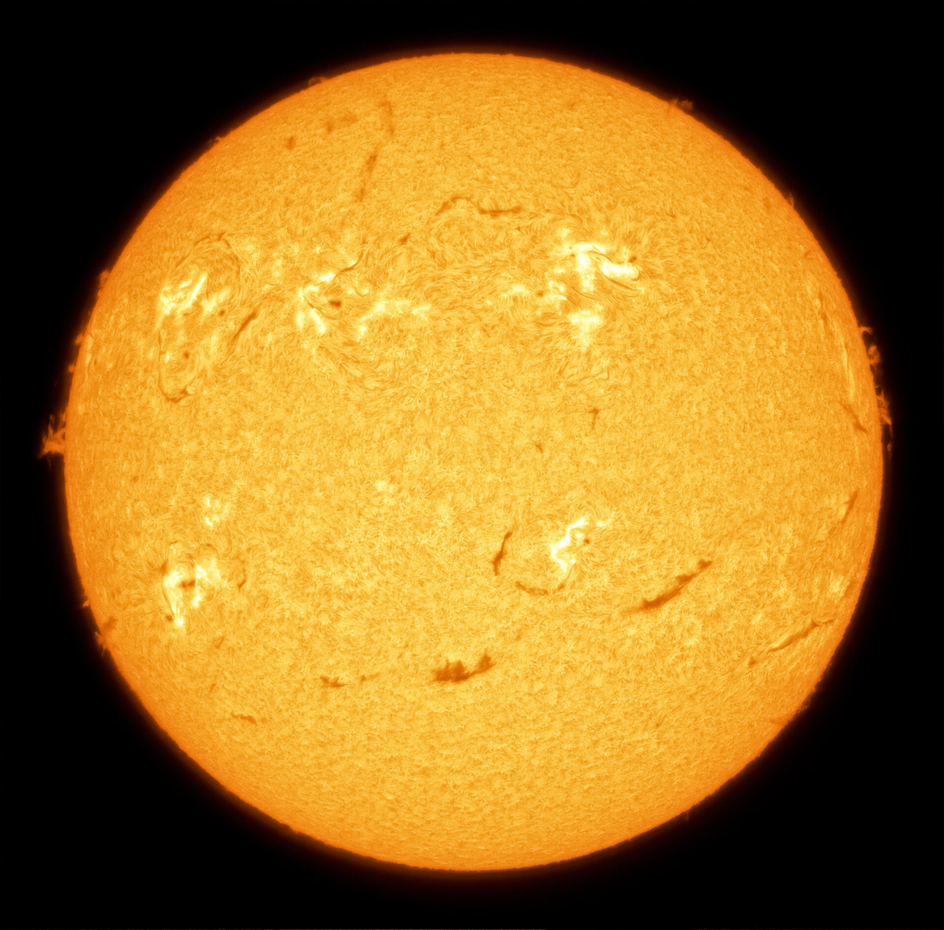 2026-03-29-0927_4-U-L-Sun_Halpha_lapl2_ap1016_Resample20_PixInsight.jpg