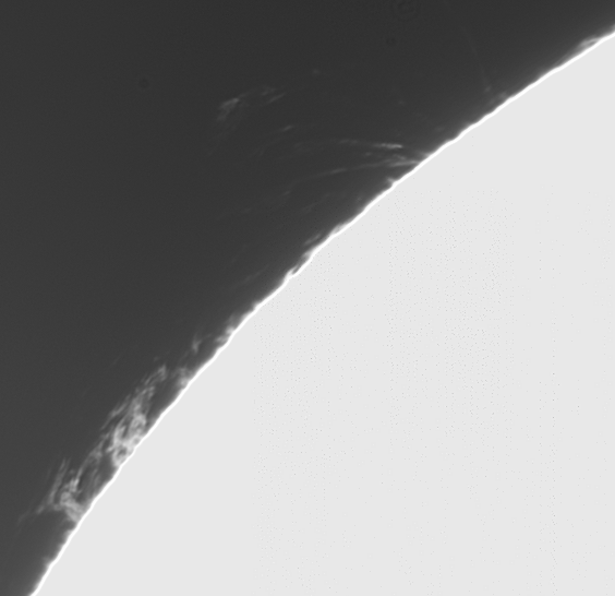 2026-04-17-0726_3-U-L-Sun_Halpha_g4_ap113_conv_aligned_pipp.gif