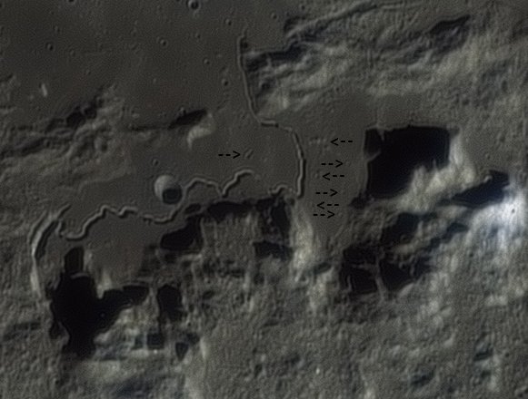 8--Hadleyrille pfeile.jpg