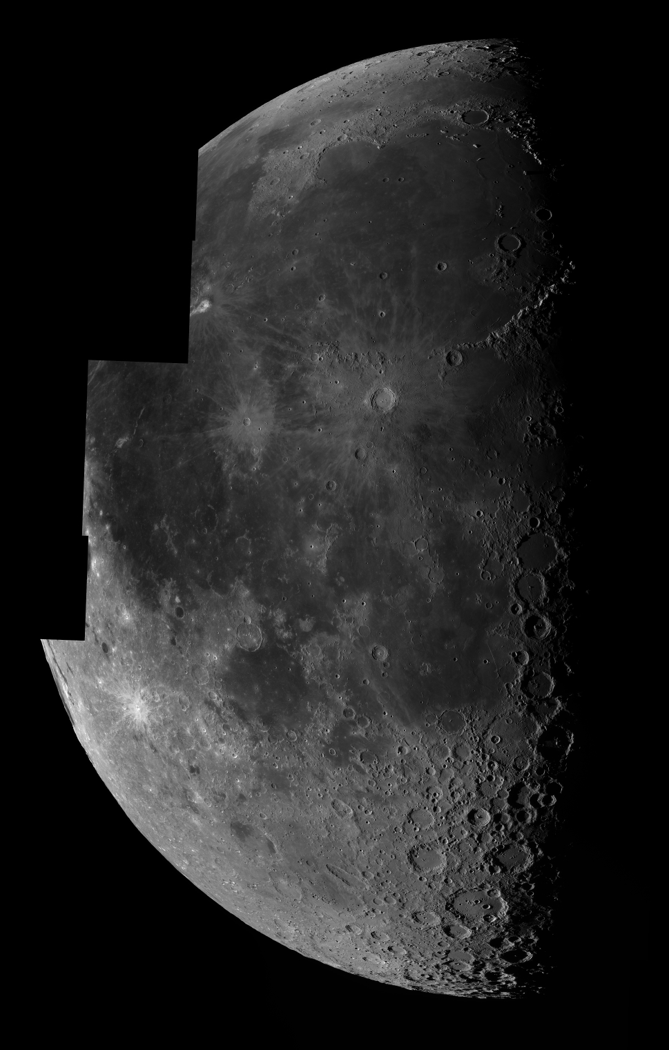 _Moon-2021-10-28-Pano-ICE-v02-PI-final-klein.jpg