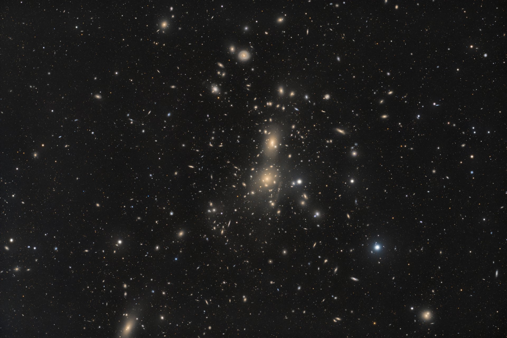 Abell_1656_Coma_Galaxienhaufen.jpg