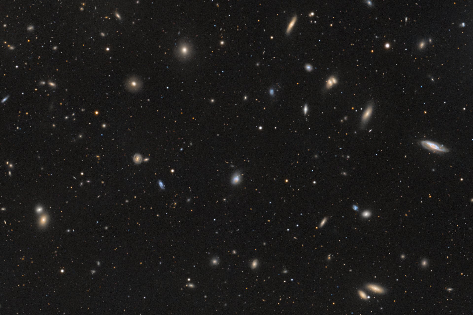 Abell_1656_Coma_Galaxienhaufen_Crop03.jpg