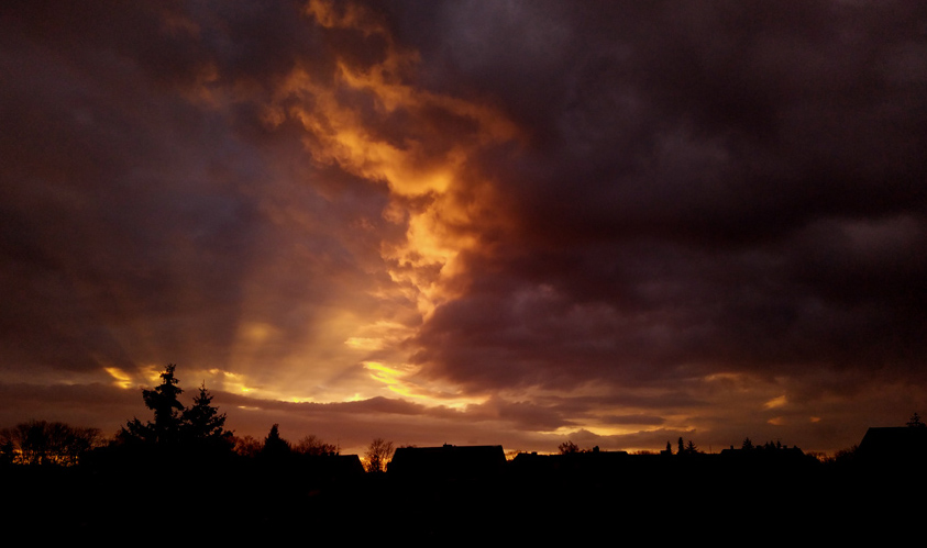 abendhimmel_230407b.jpg