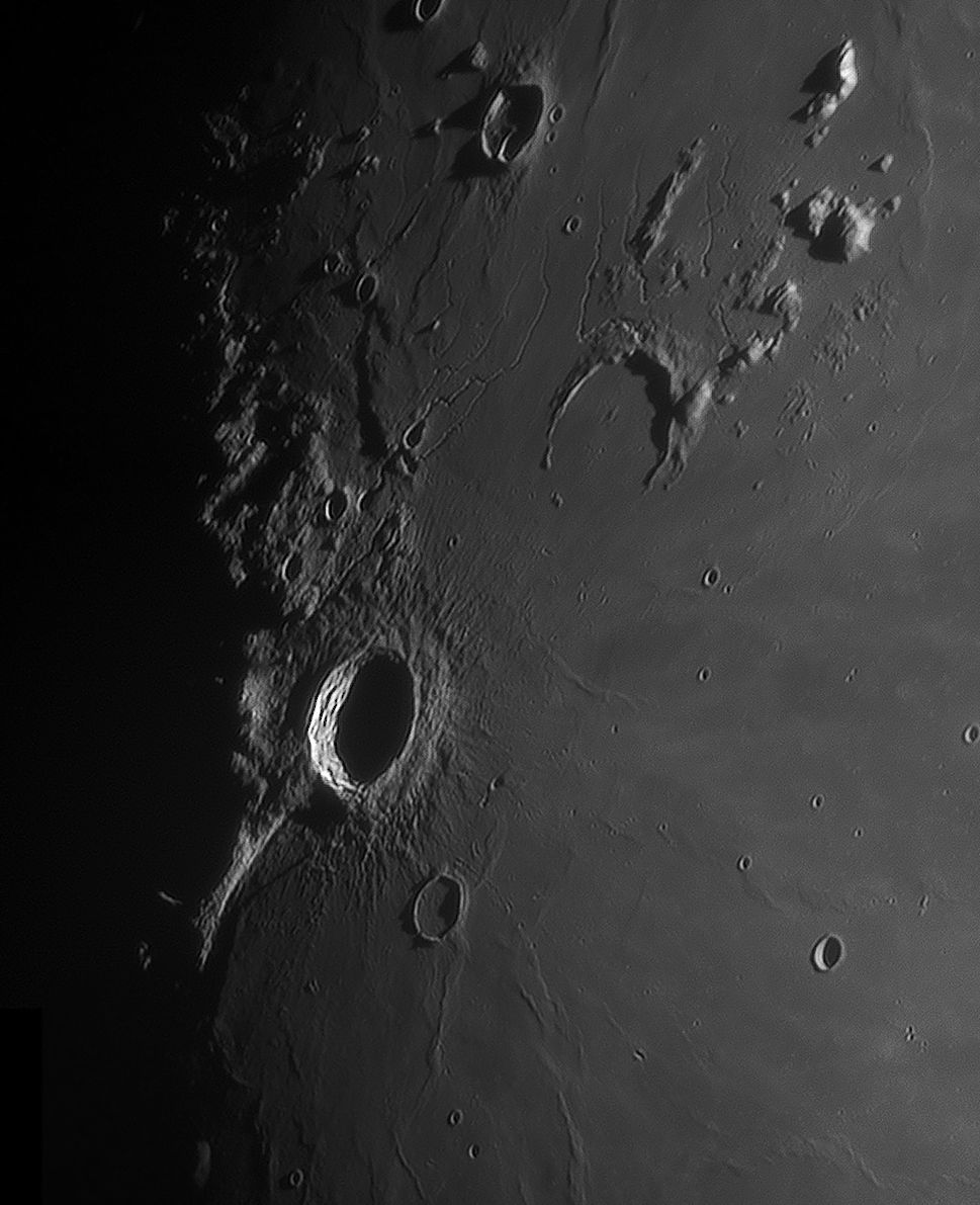 aristarchus_230421_211527p120c.jpg
