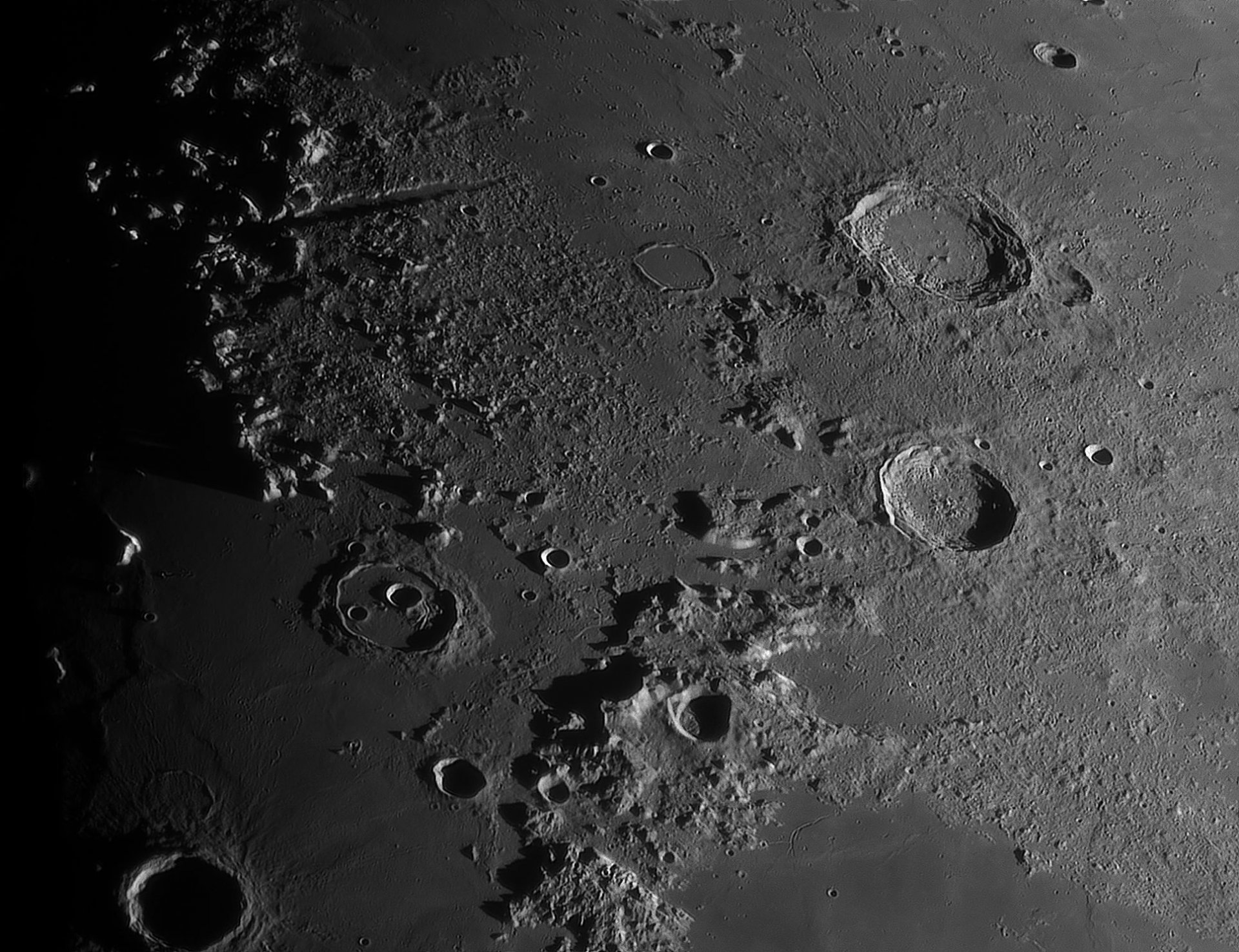 aristoteles_100322_191550mosaikp120c.jpg