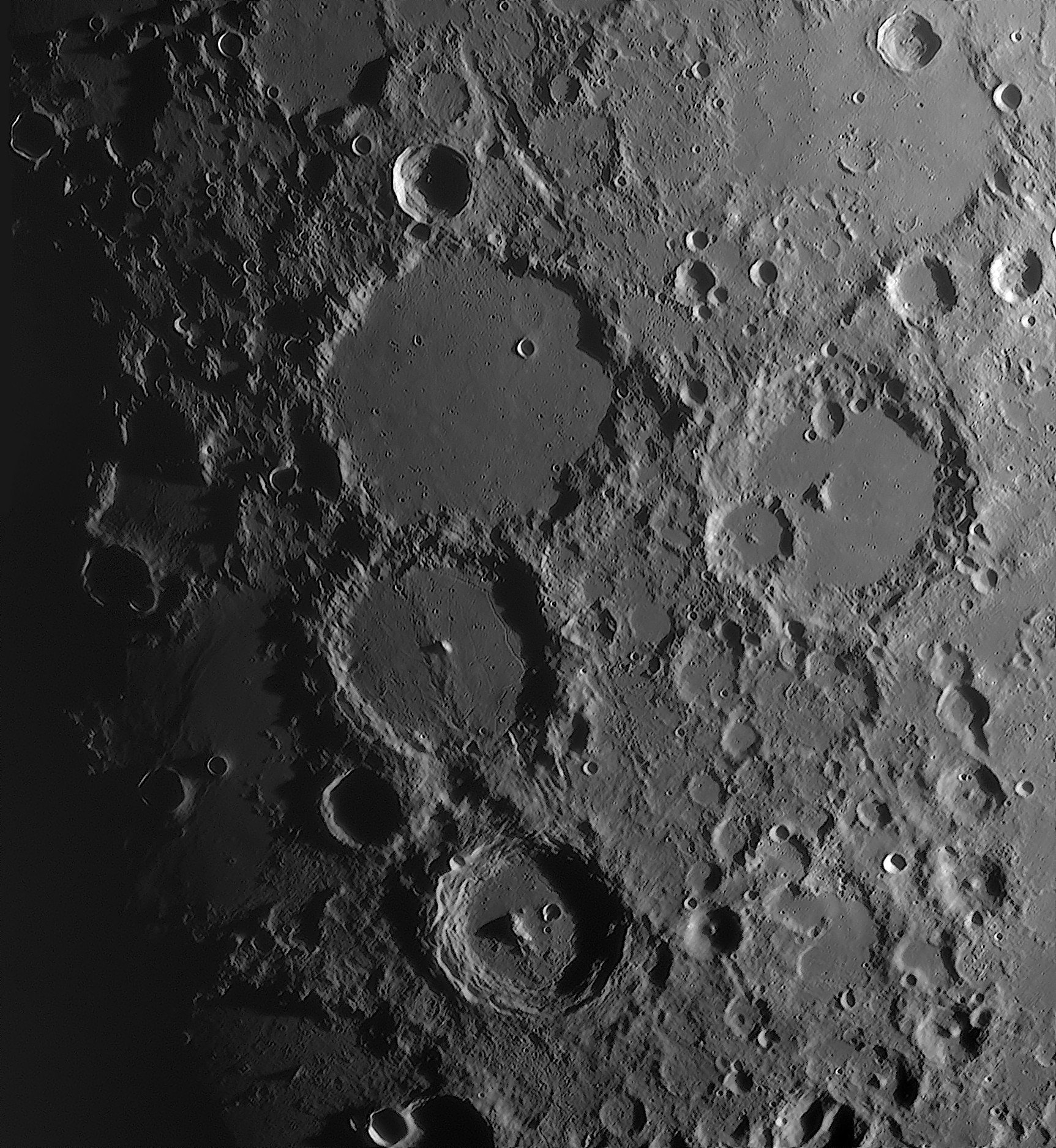 arzachel_240526_204942_Rmosaikc.jpg