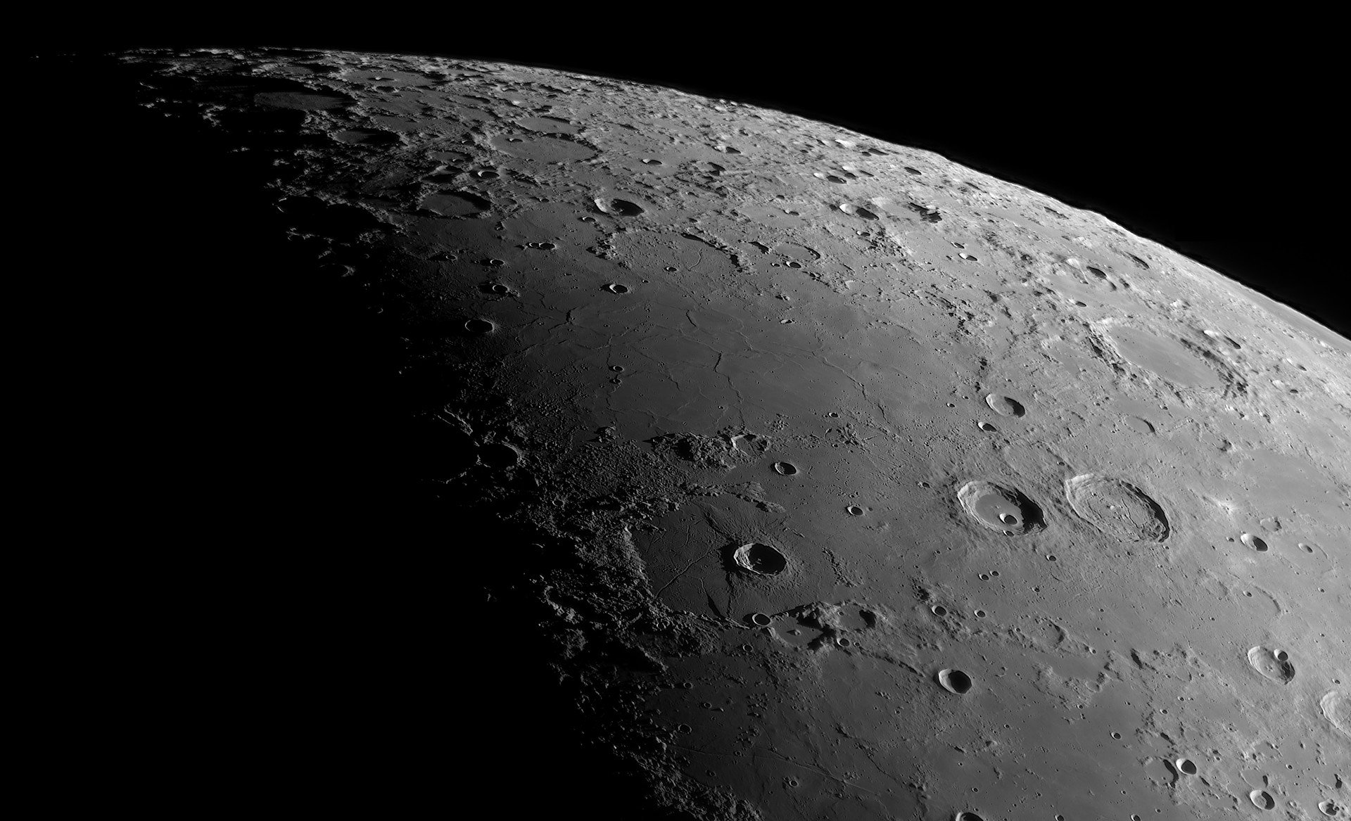 atlas-mosaik_220426_205349_Rc1920.jpg