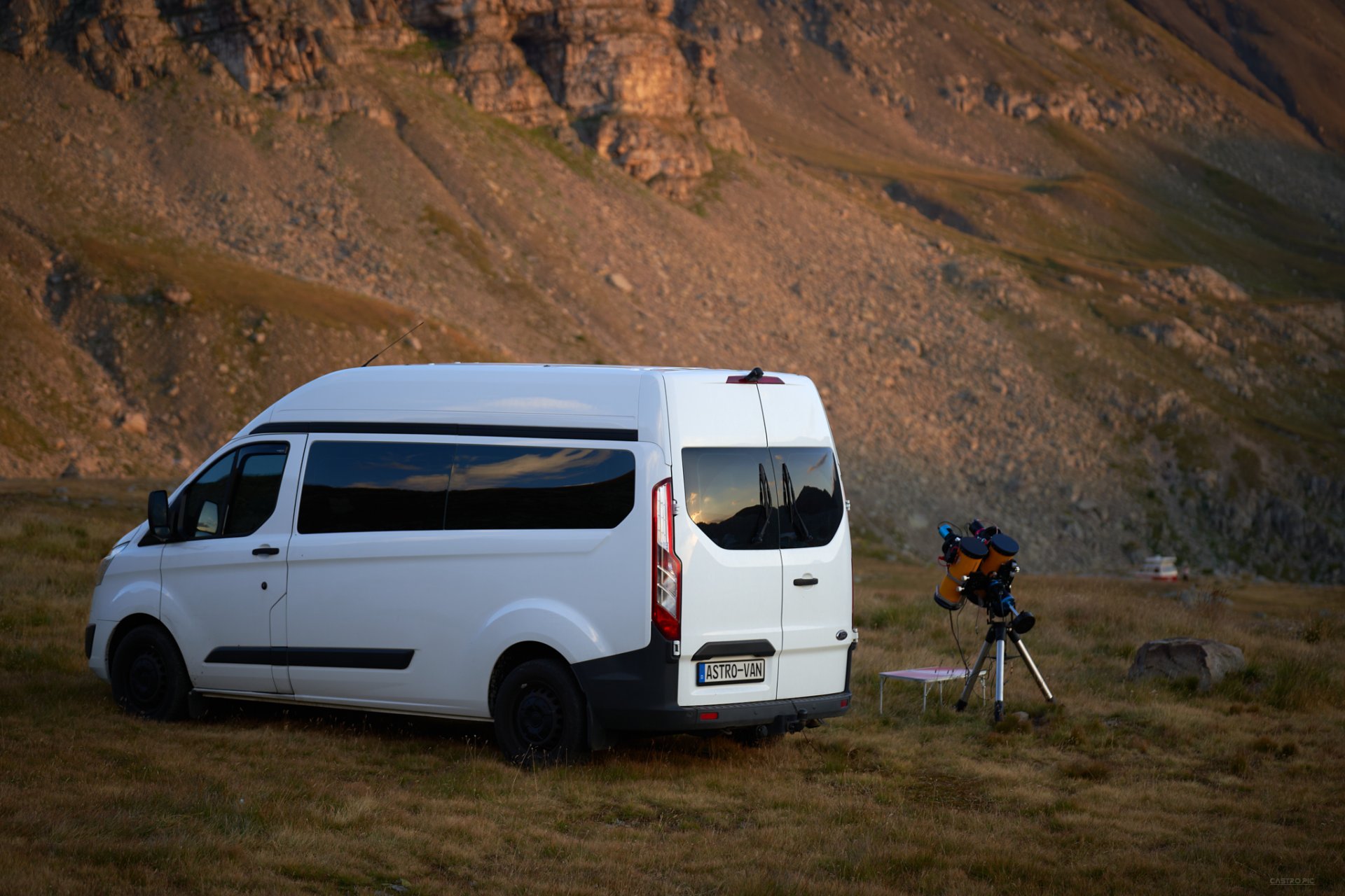 Camper-Van.jpg