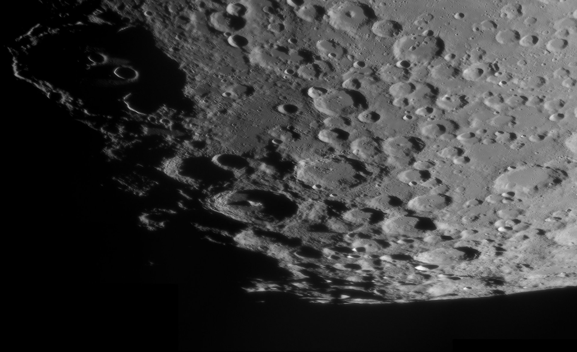 clavius-moretus_190124_182132mosaikc.jpg