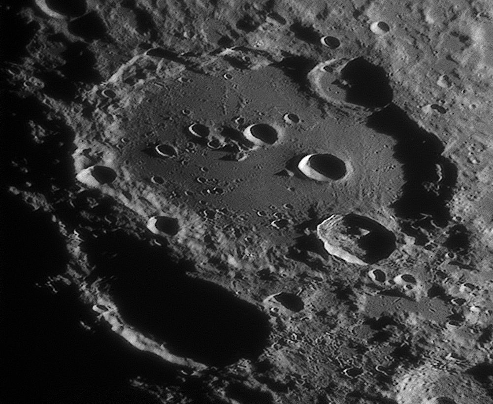 clavius_010323_181503v.jpg