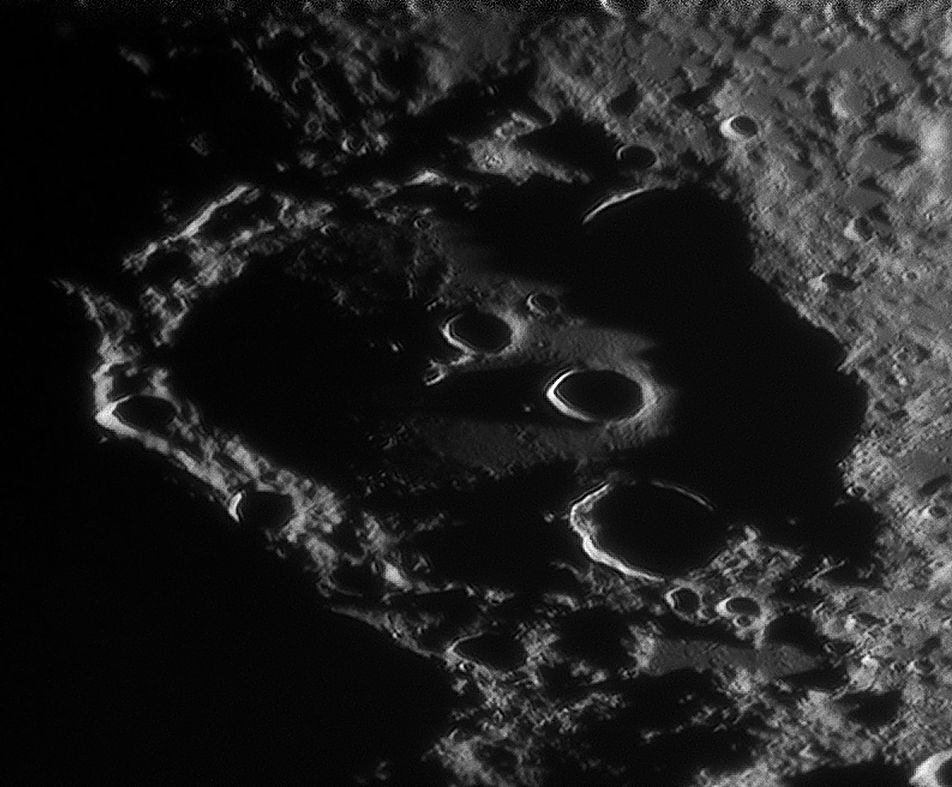 clavius_110322_180654p120c.jpg