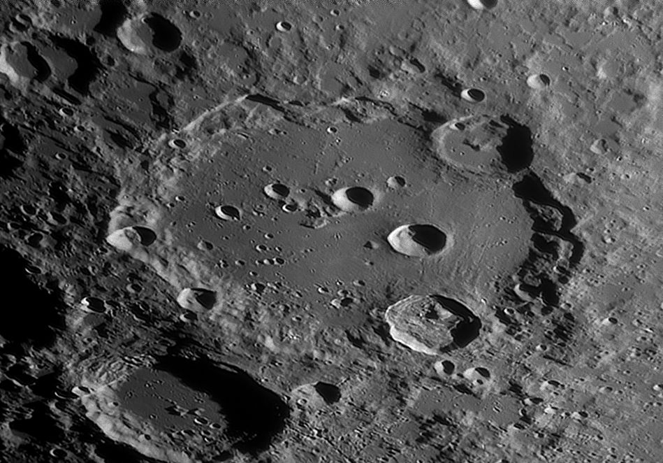 clavius_230321_205312c.jpg
