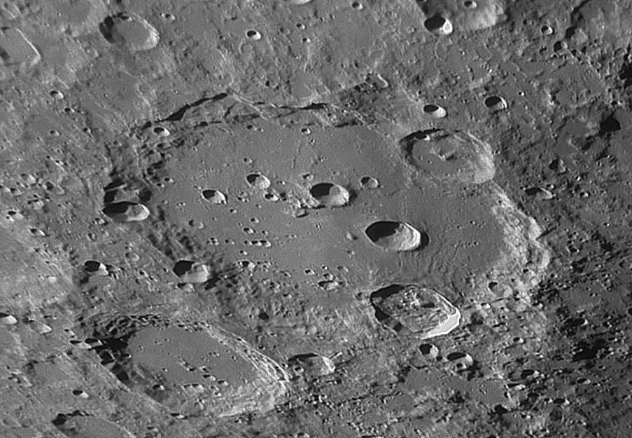 clavius_270921_081852c.jpg