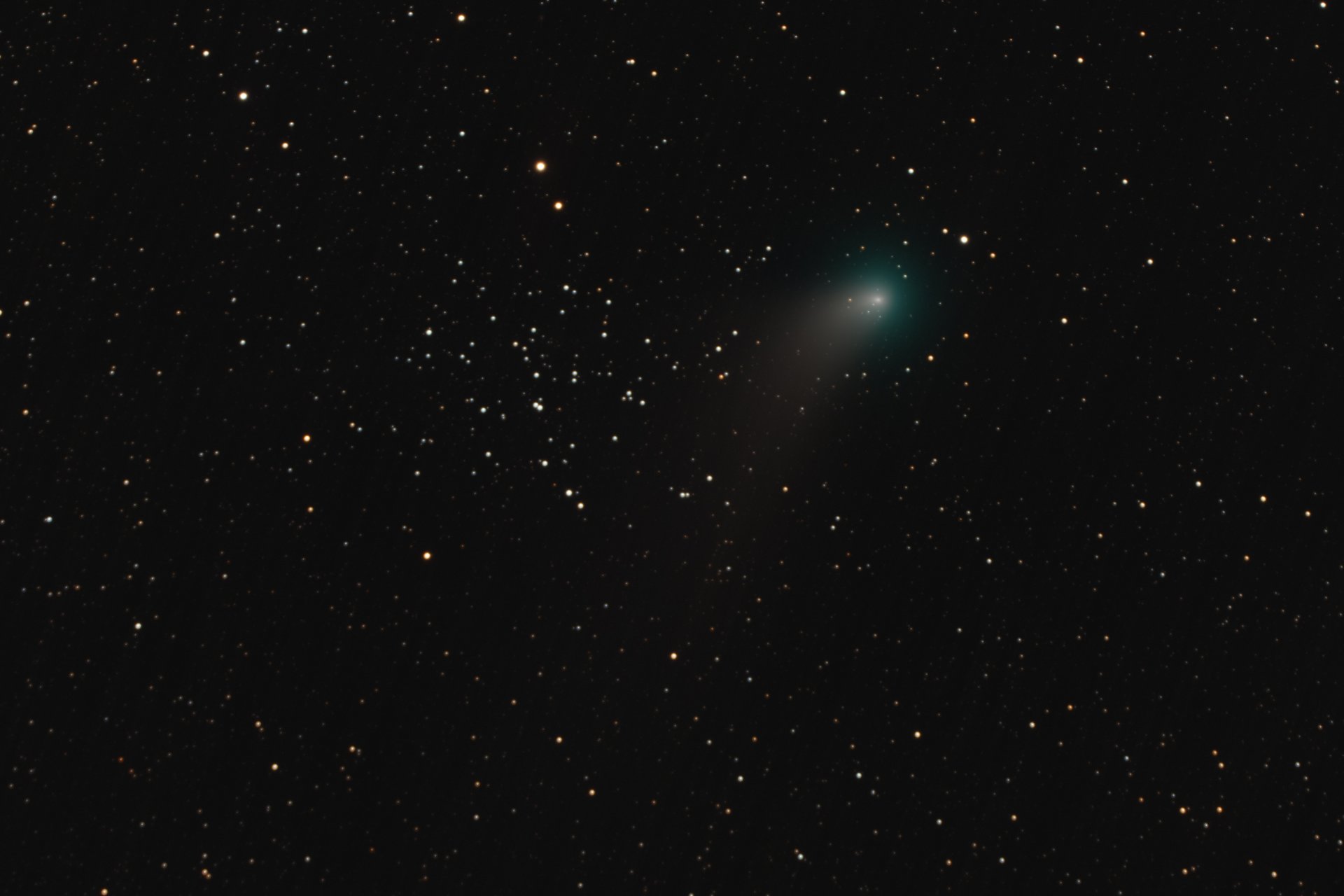 comet-pirate-moon-cluster-crop.jpg
