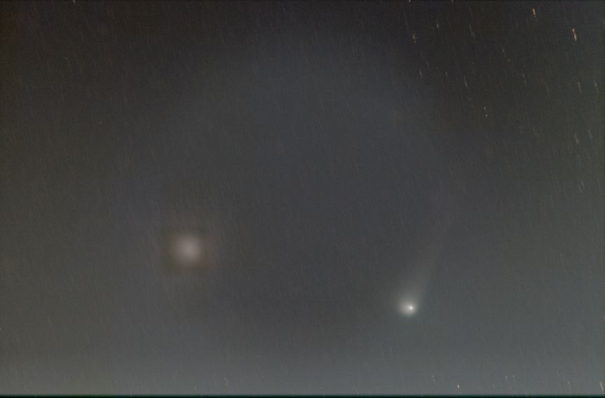 comet_aligned-starXT.JPG