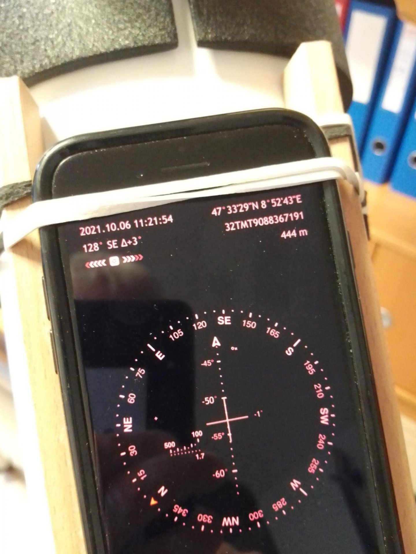 Compass App auf iPhone.jpeg
