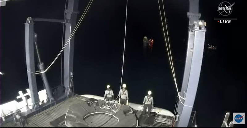 Crew-2_____.jpg