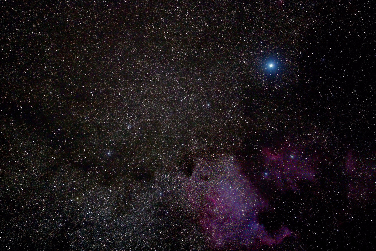Deneb_218-07-07_700D_s.jpg