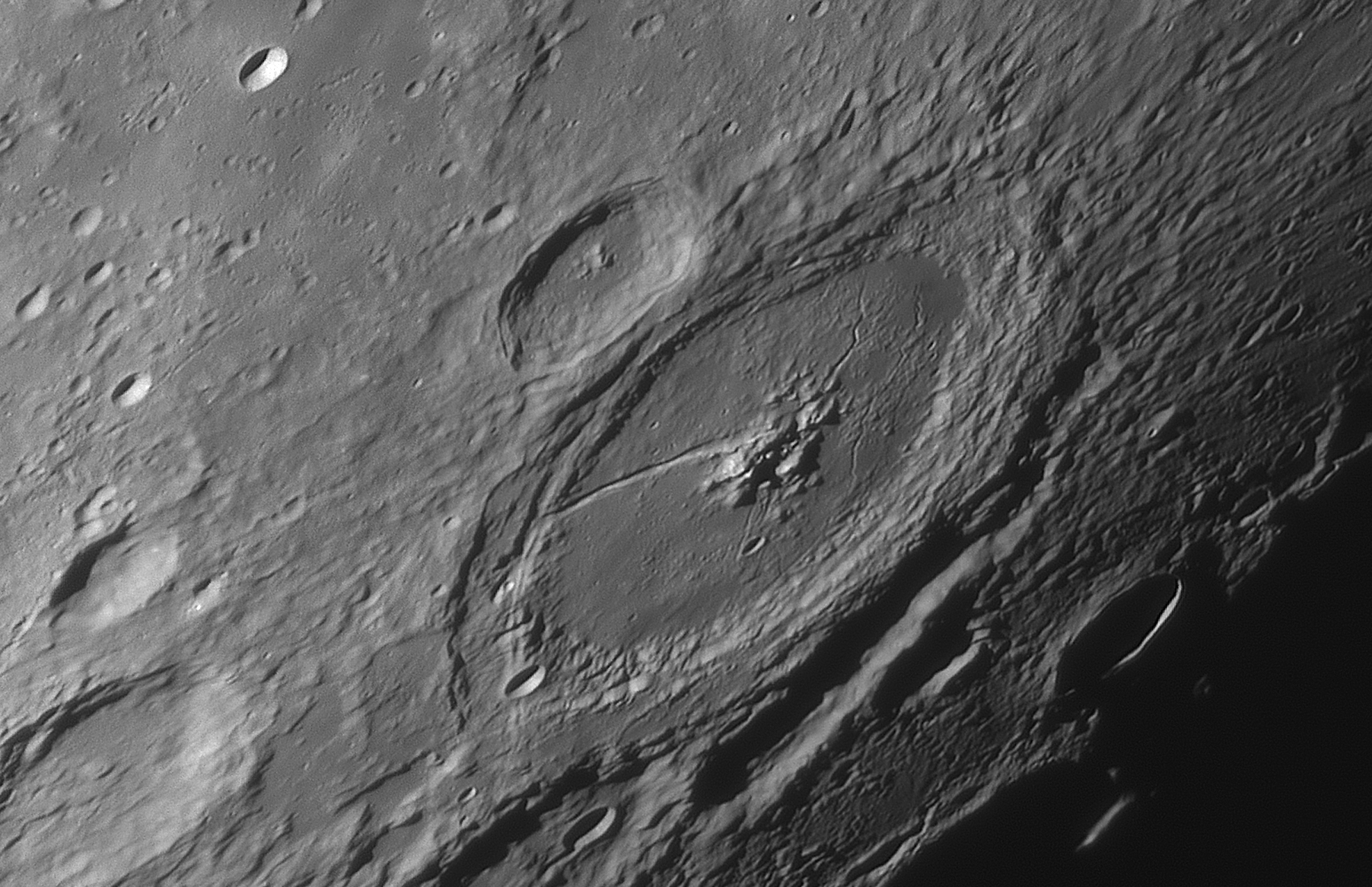 Detail_Petavius_IR_GDB_20210922.jpg