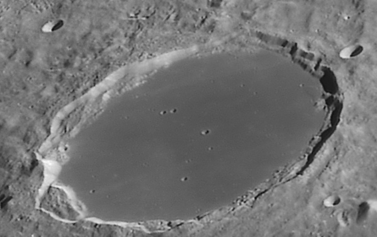 Detail_Plato_Kleinkrater_Animation.gif