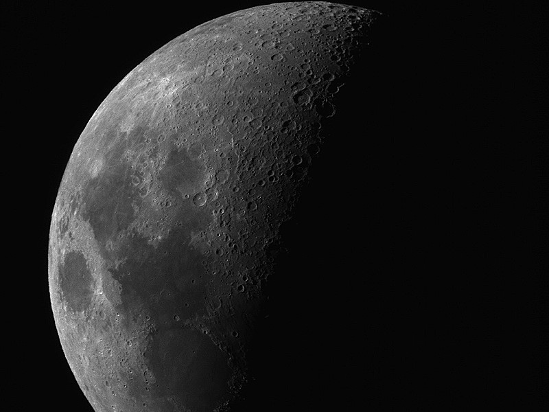 FirstLightMoon_00005.jpg