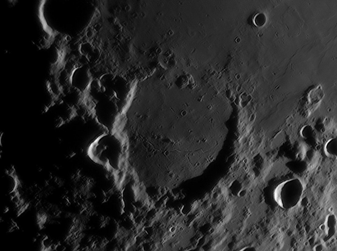 fracastorius_040325_184920c.jpg