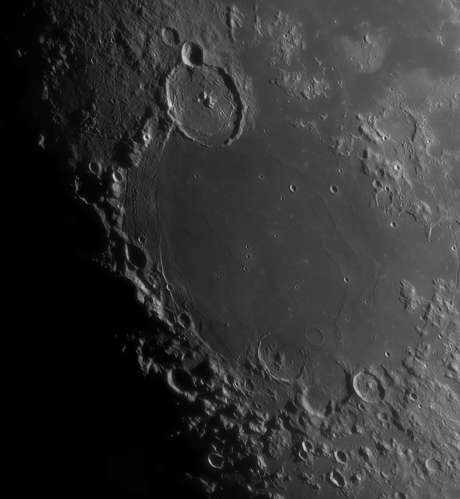 gassendi_120222_210836mosaikc.jpg