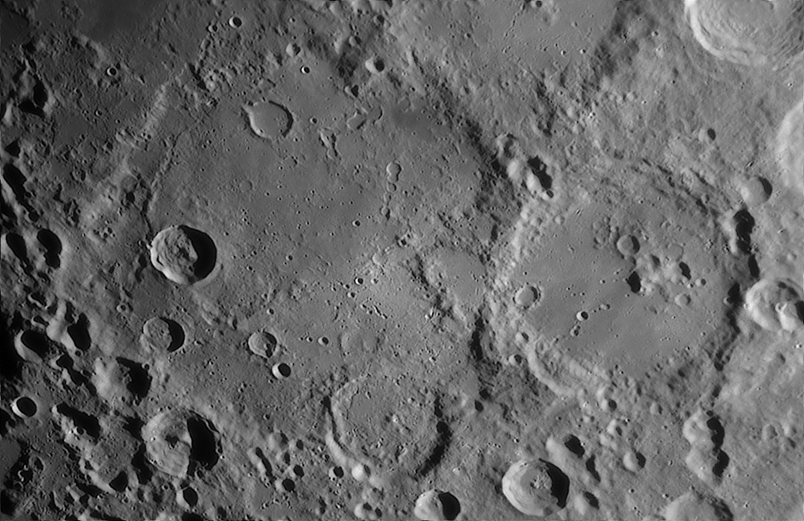 hell_270326_193812_R_p120c.jpg