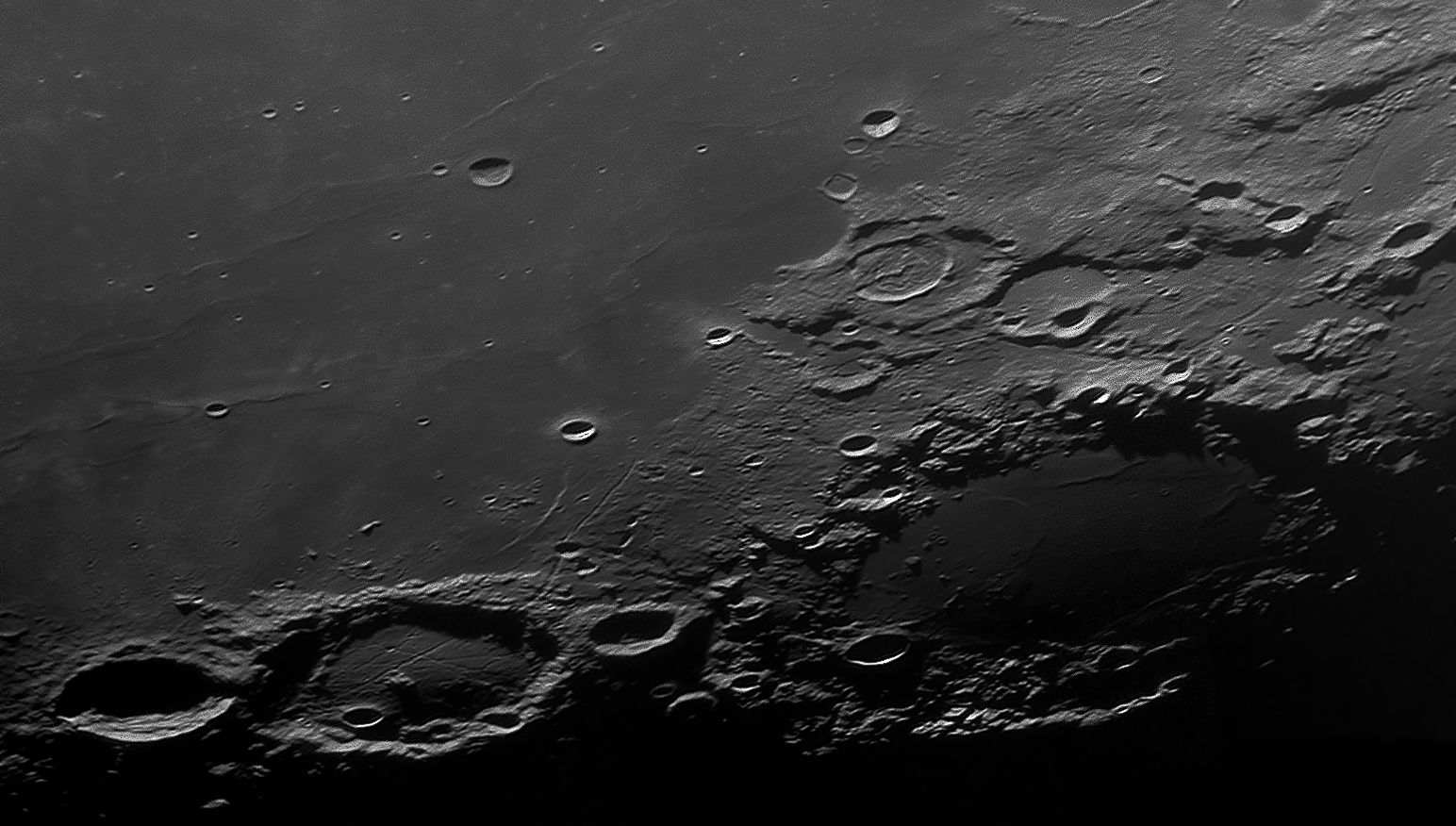 hevelius-grimaldi_260321_212134c.jpg