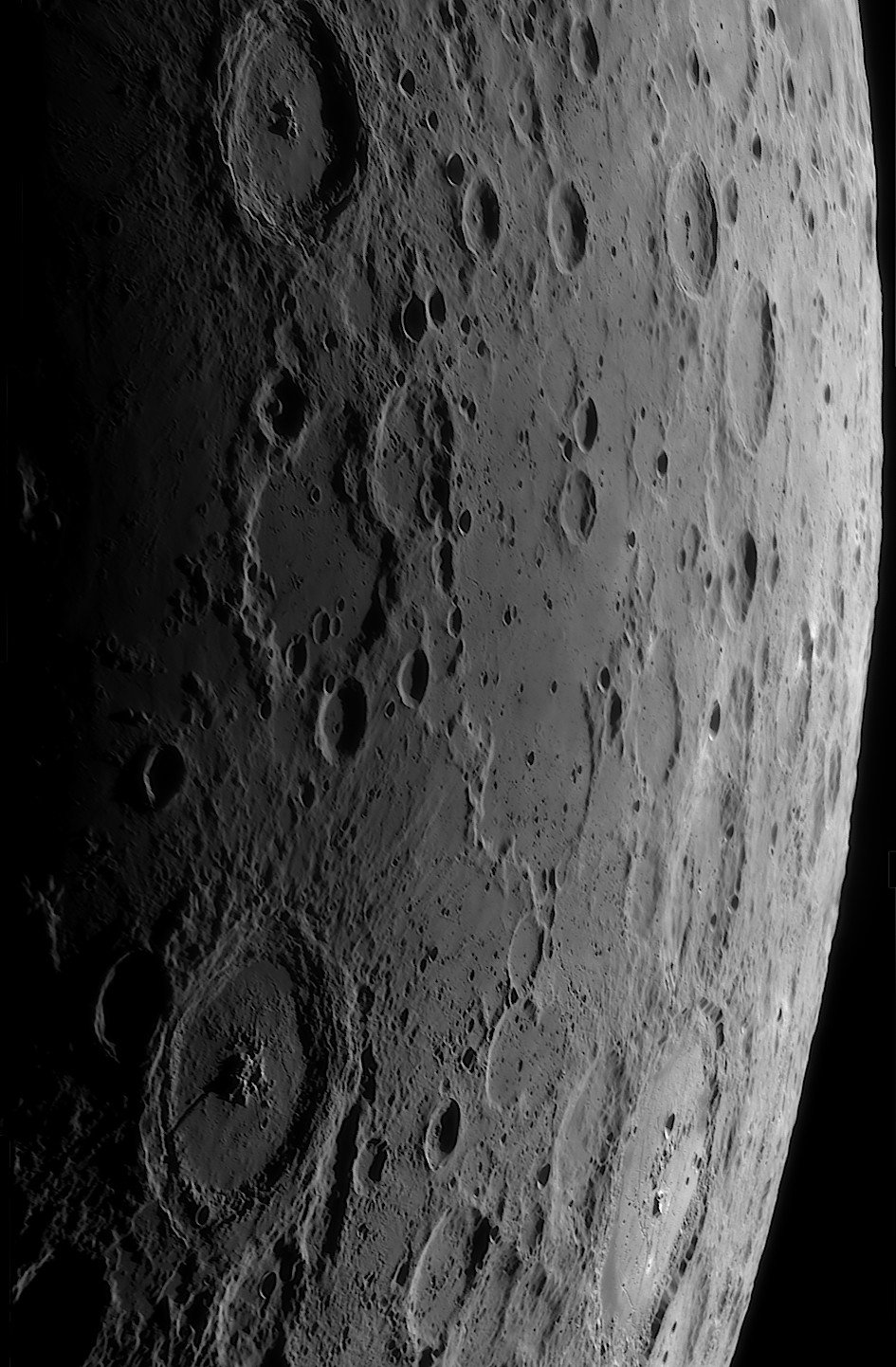 humboldt-petavius_300425_211522mosaikp50c.jpg