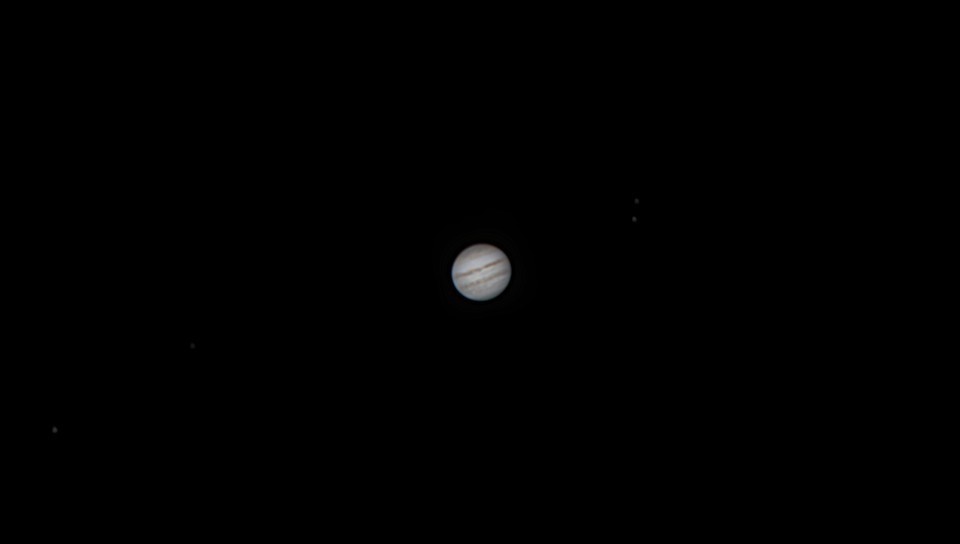 Jupiter mit Ganymed Callisto Io und Europa 28.08.2022.jpg