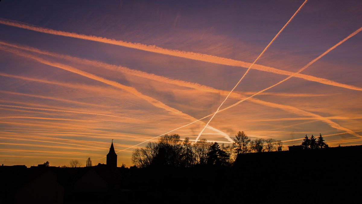 Kondensstreifen_03.03.2025.jpg