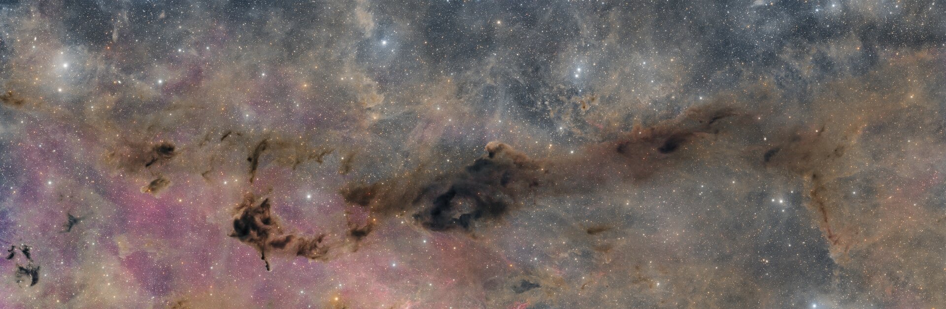 LDN1399_Mosaic_LRGB_blend_final_astrobin.jpg