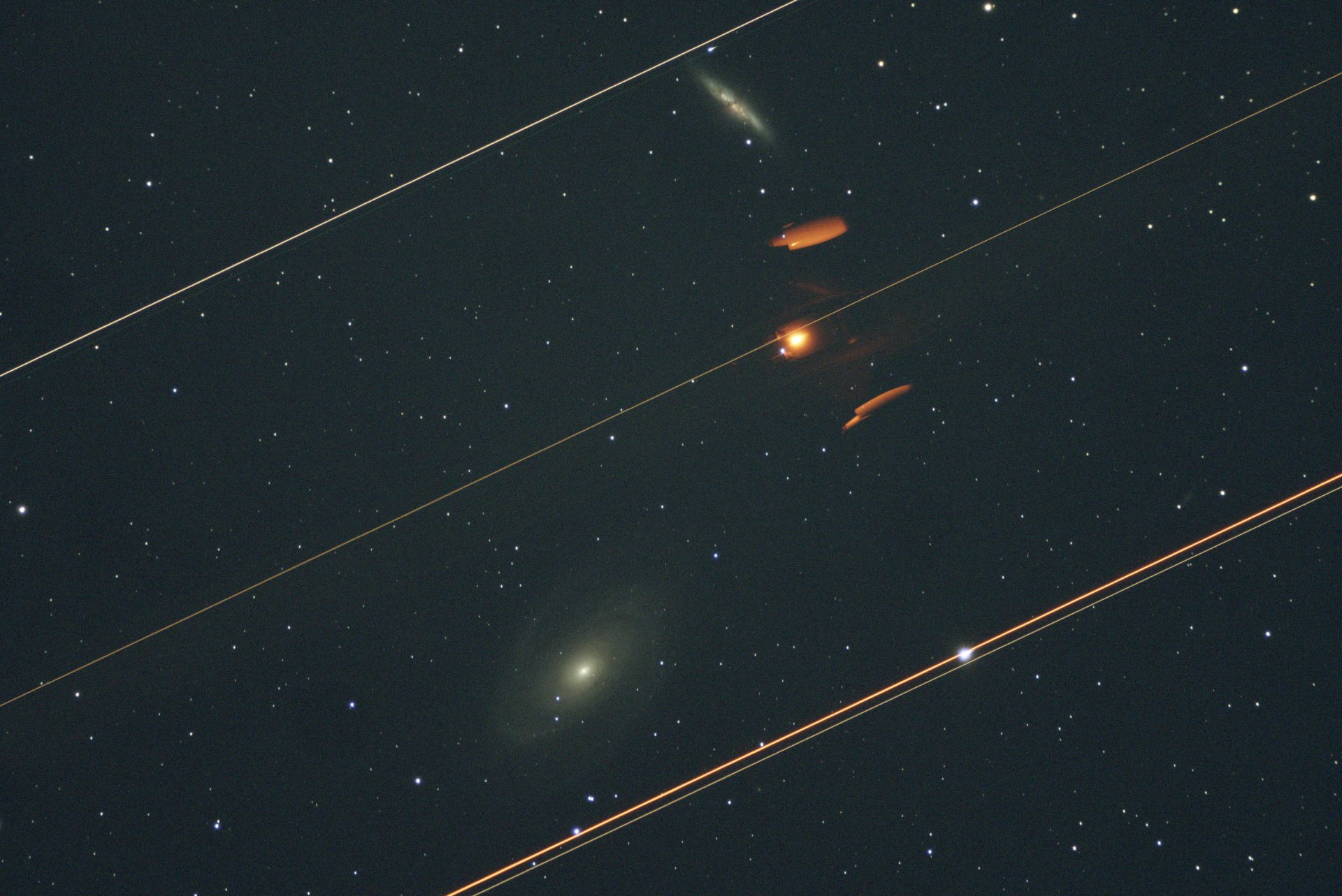 Light_M 81_90.0s_Bin1_2600MC_gain100_intergalactic FO.JPG