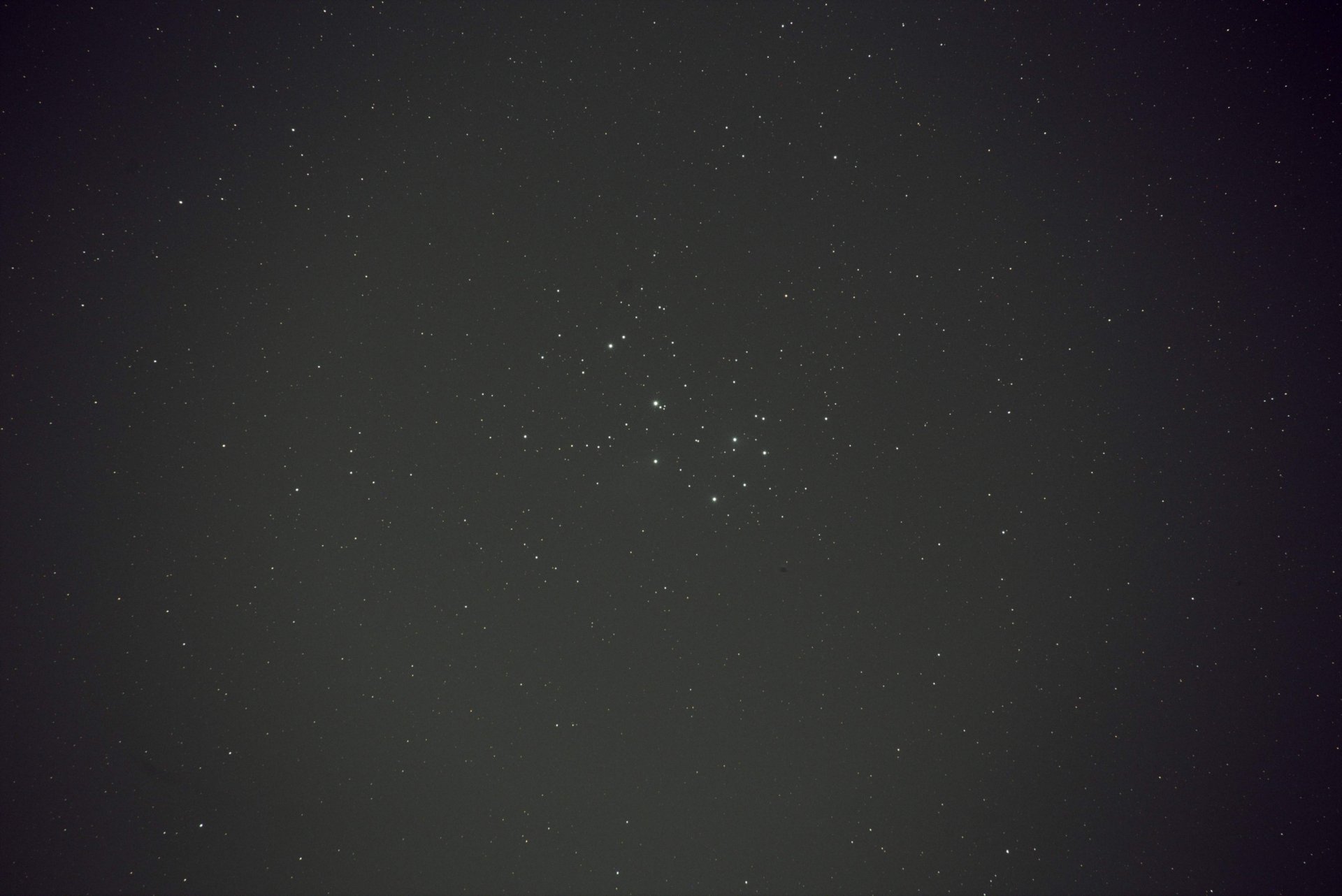 Light_M45_60.0s_Bin1_ISO800_20221218-041912_0140.jpg