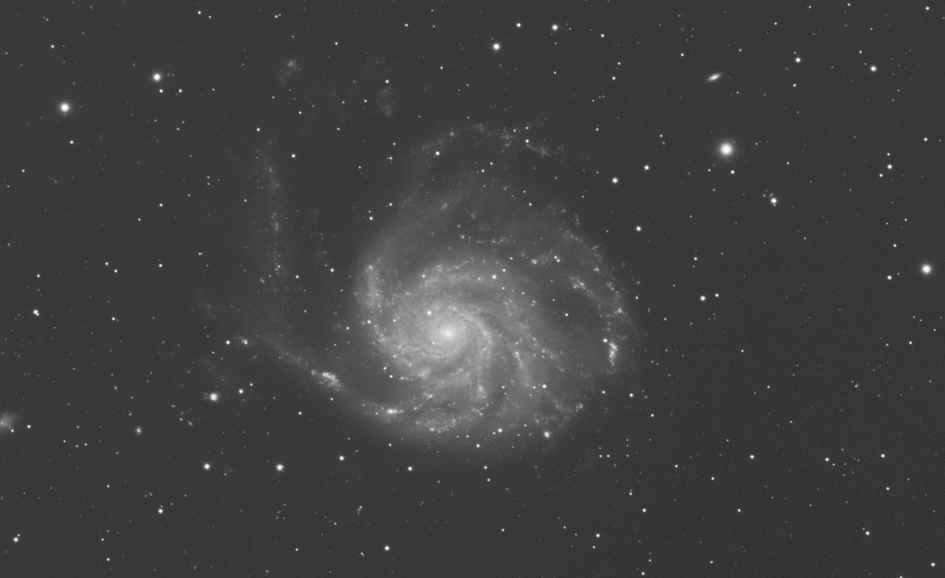 M101_SuperLuminanz_28h30_Crop.png