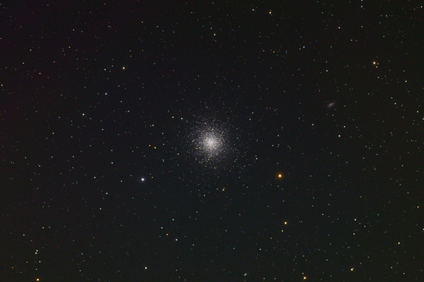 M13_Hercules_LRGB_Curves_JPG90_crop.jpg