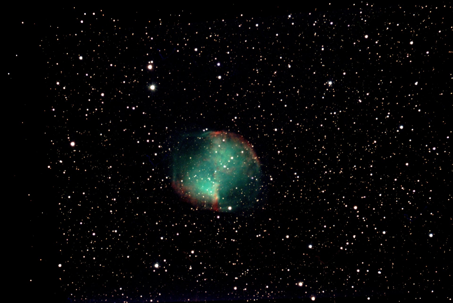 M27_ALL_Stack_712frames_2848s_WithDisplayStretch_2000.jpg